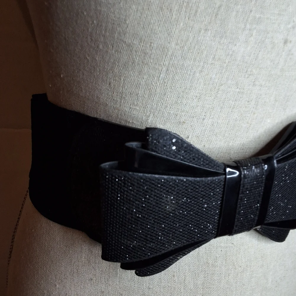 Vintage 1980s Black Bow Waist Belt – Wide Elastic Glam Statement Belt M/L - Picture 11 of 11